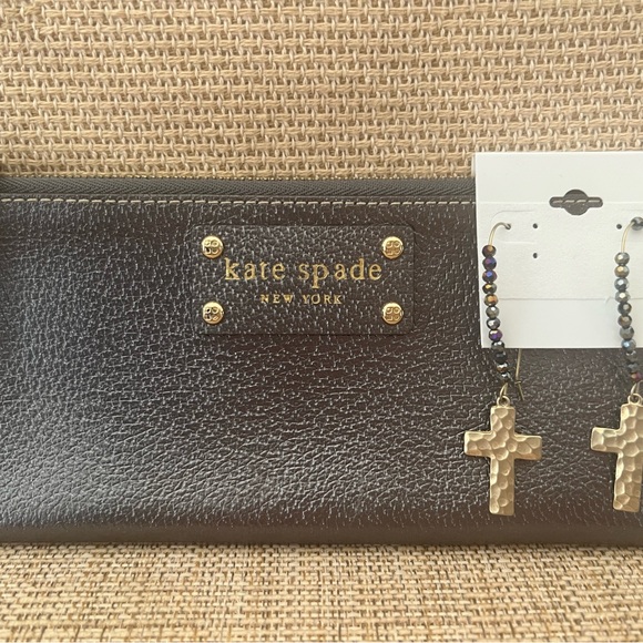 Kate Spade zipper pouch/wallet and earrings! - Picture 6 of 6
